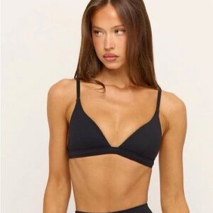 Crop Shop Boutique Black Form Bra Crop
Backstage x Isabelle Mathers